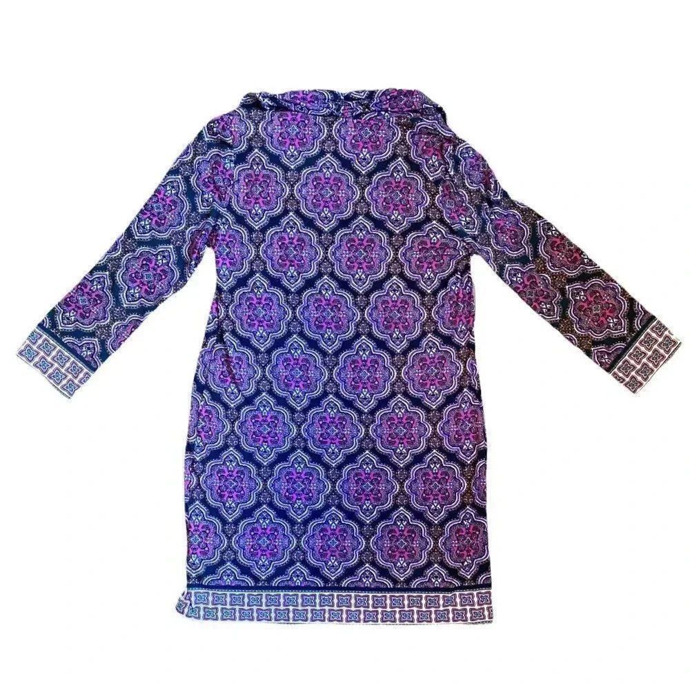 ECI | Long Sleeved Shift Dress (8) - Picture 2 of 5